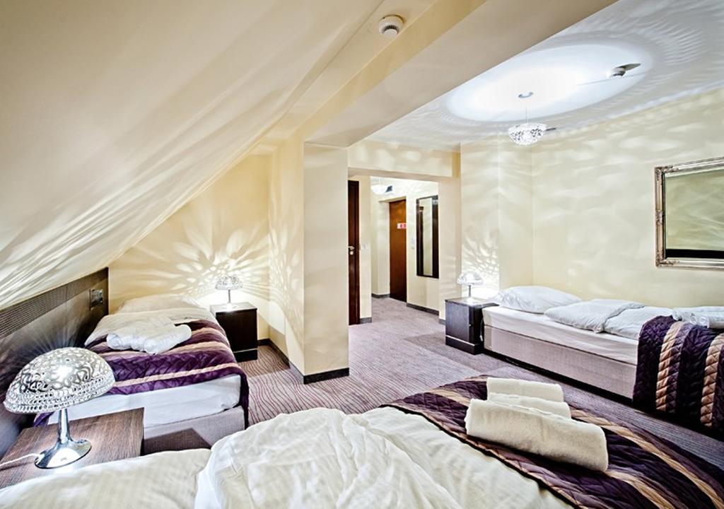 Hotel Willa Adriana 普沃茨克 外观 照片