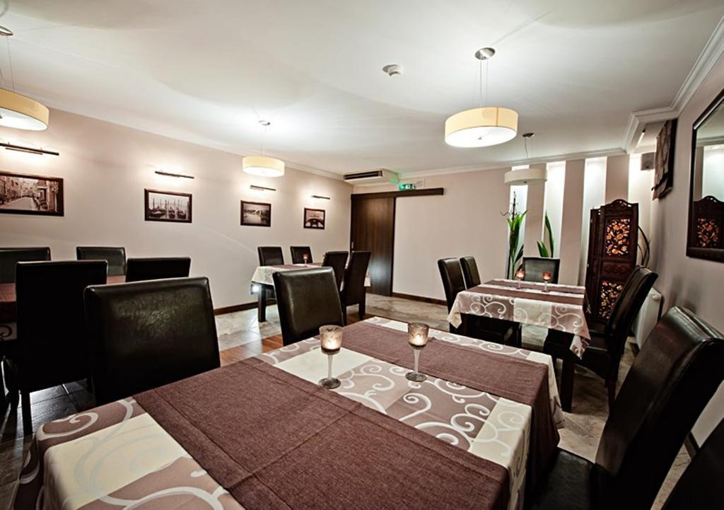Hotel Willa Adriana 普沃茨克 外观 照片