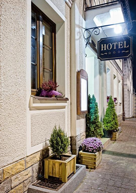 Hotel Willa Adriana 普沃茨克 外观 照片